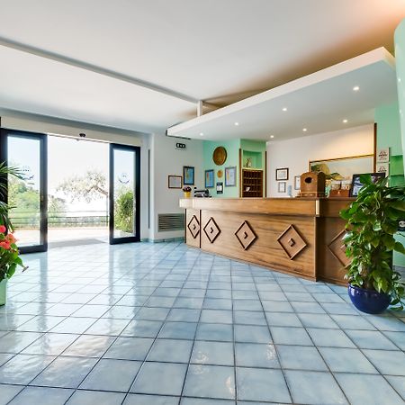 Best Western Hotel La Solara Sorrento Bagian luar foto