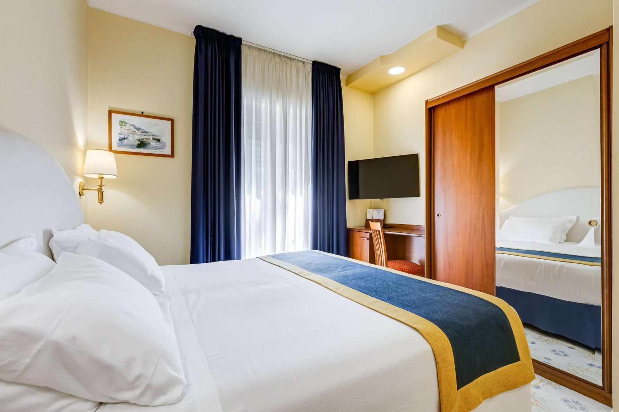 Best Western Hotel La Solara Sorrento Bagian luar foto