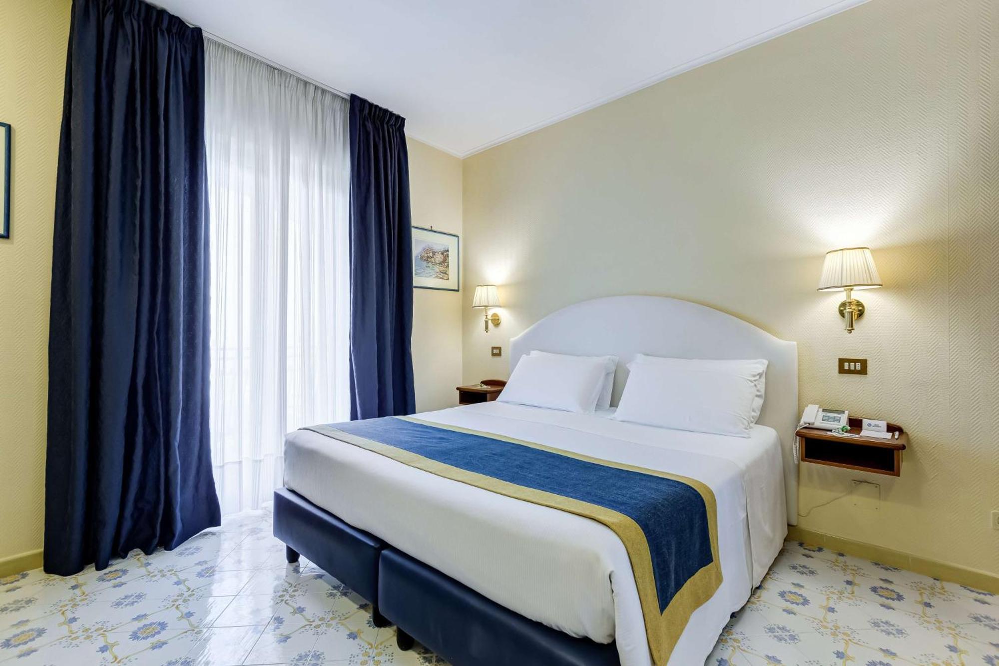 Best Western Hotel La Solara Sorrento Bagian luar foto