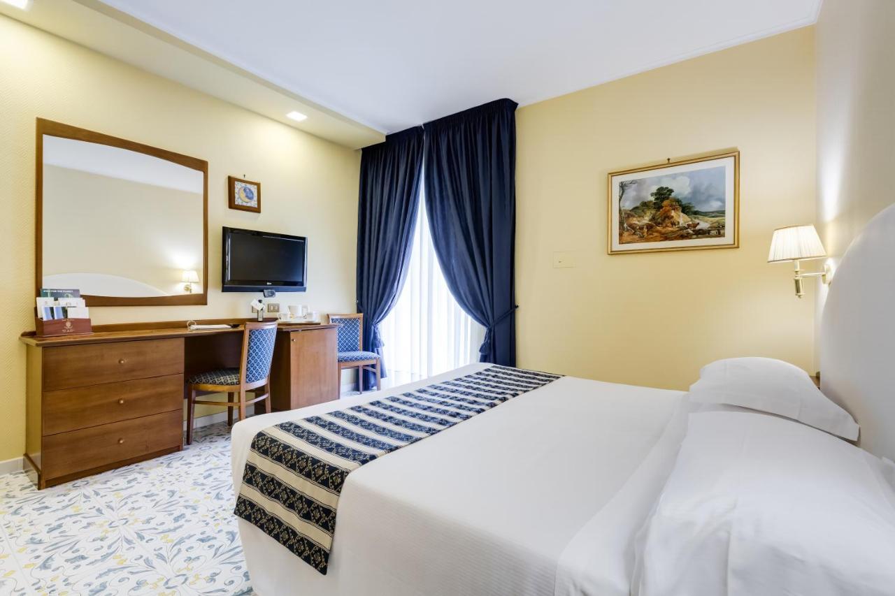 Best Western Hotel La Solara Sorrento Bagian luar foto